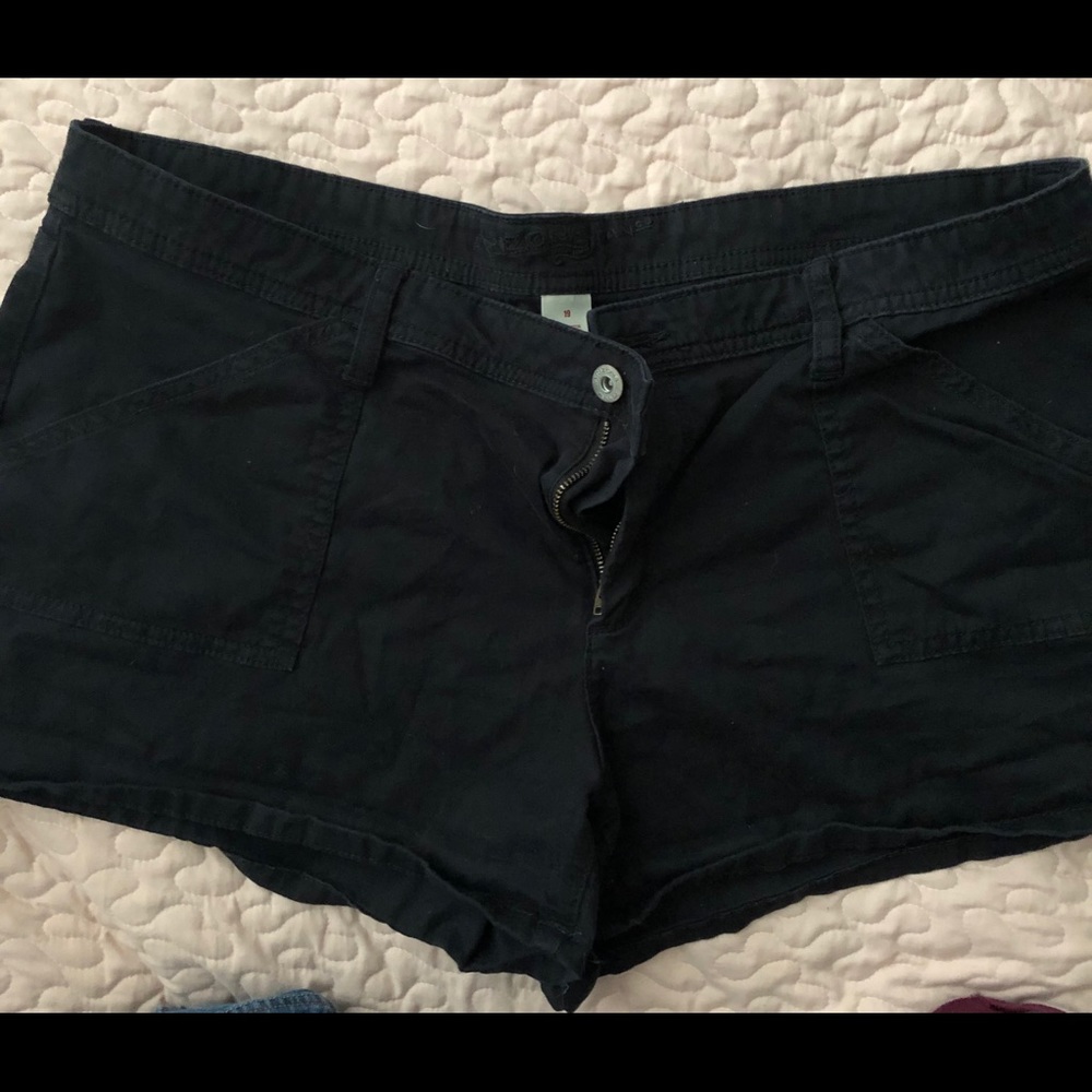 Arizona black shorts